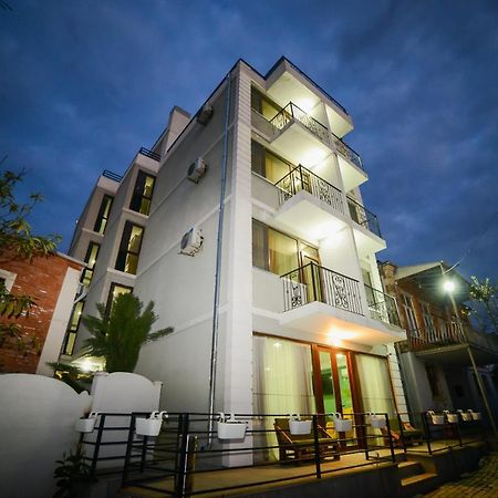 Hotel Lemon Kutaisi Exterior foto