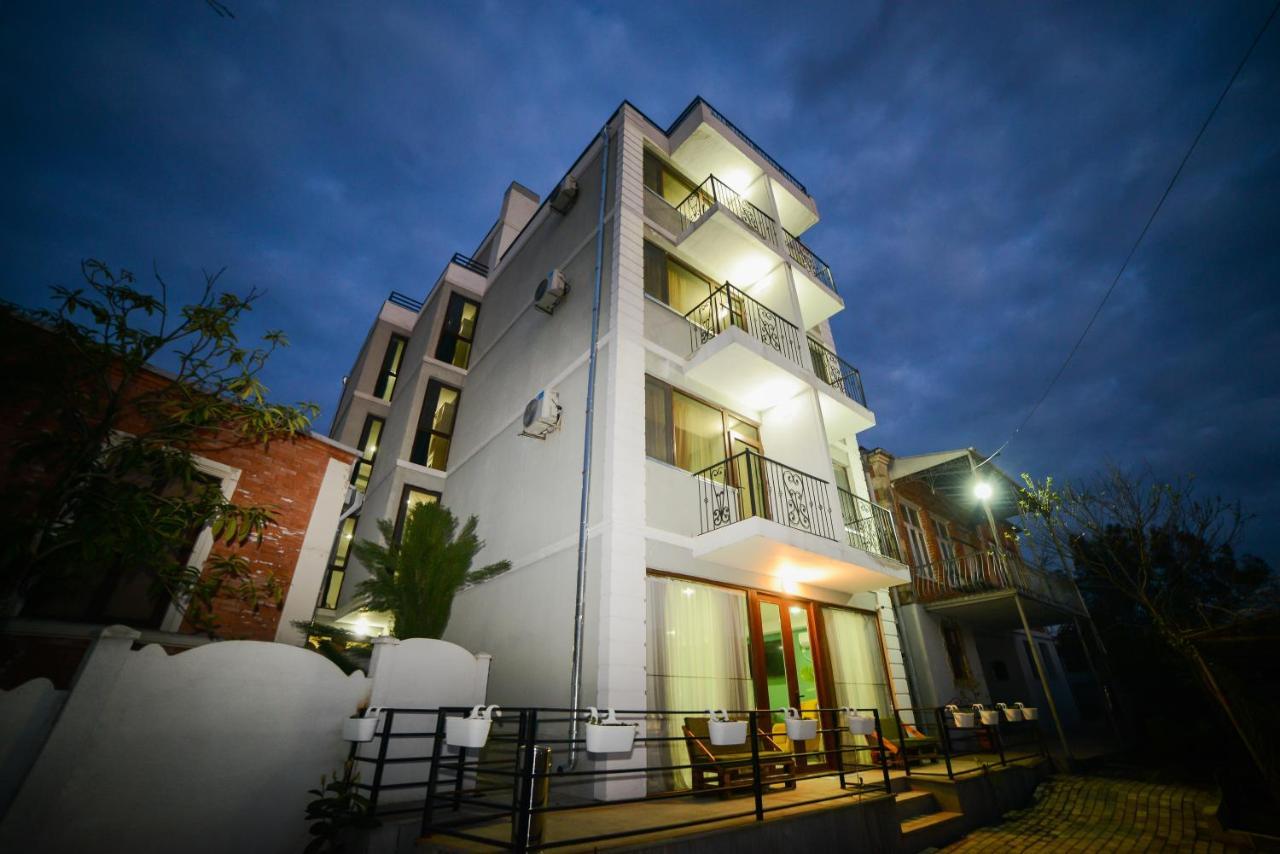 Hotel Lemon Kutaisi Exterior foto